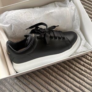 Alexander McQueen Oversized Sneaker